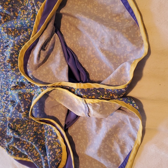 Nike DriFit Tempo Icon Clash Blue and Yellow Women's Athletic Sz. L Shorts - Picture 7 of 11